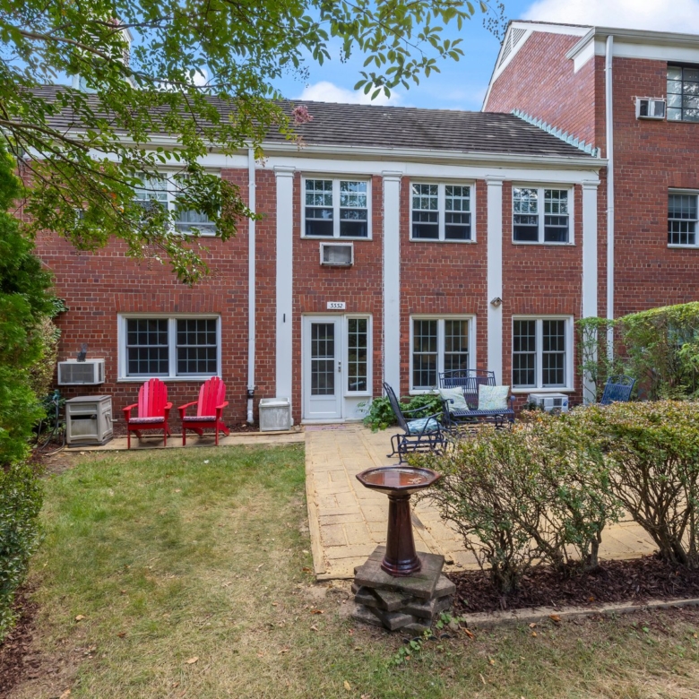 3332 Martha Custis Drive